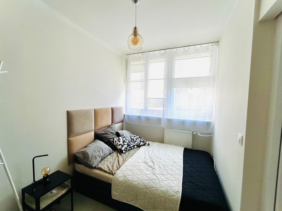 Sky Apartment Comfy Suite Pereca Varşova Dış mekan fotoğraf