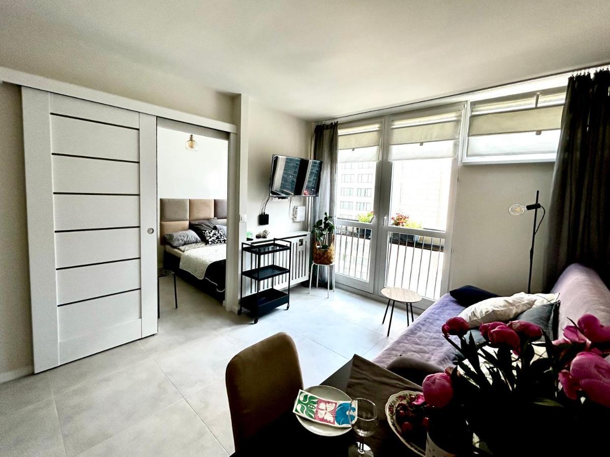 Sky Apartment Comfy Suite Pereca Varşova Dış mekan fotoğraf